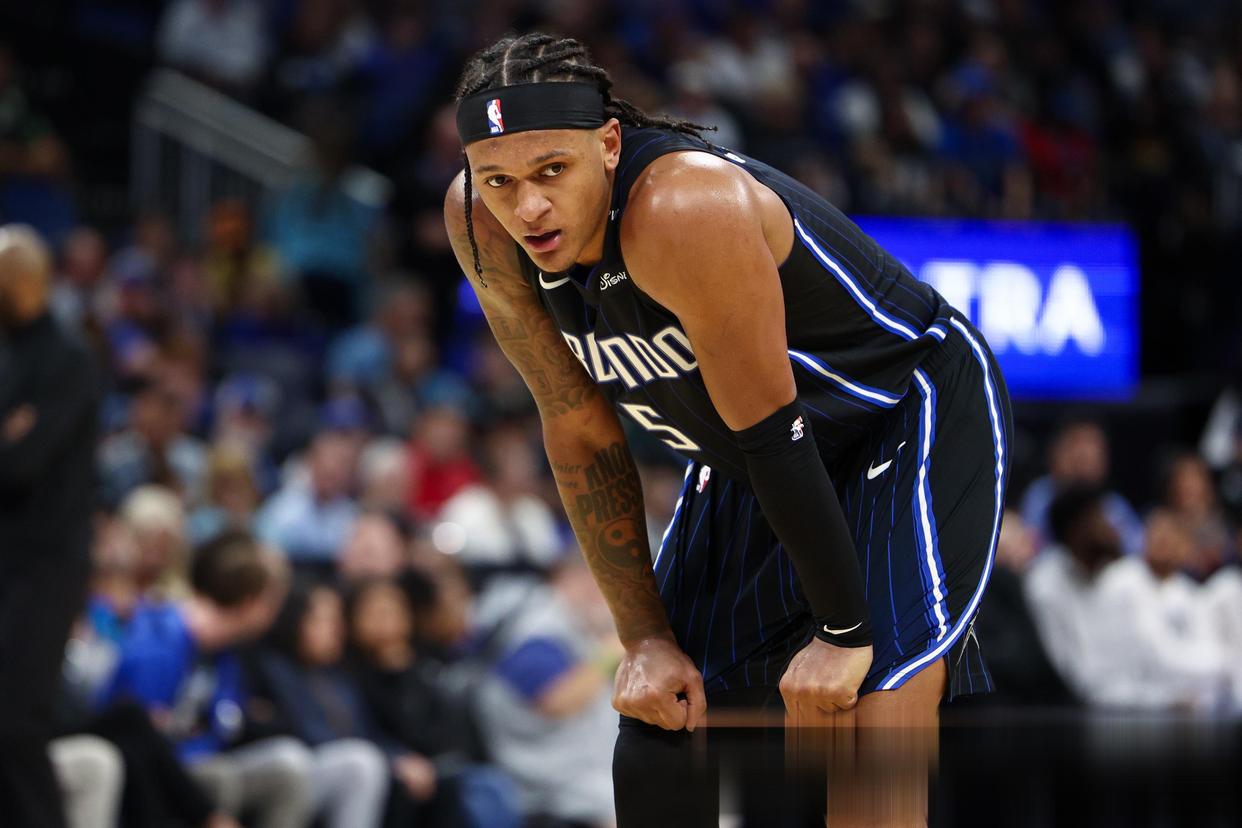 步行者遭遇艰难,被逼至溜走 步行者遭遇艰难,被逼至溜走